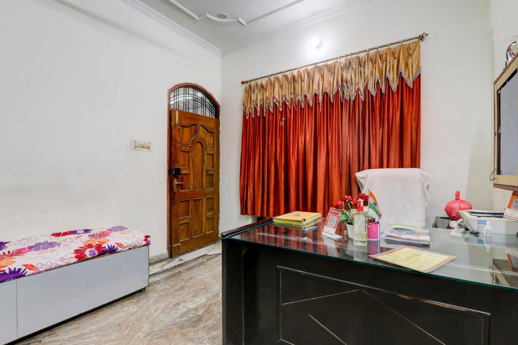 Hotel O Intercity Inn ラクナウ エクステリア 写真