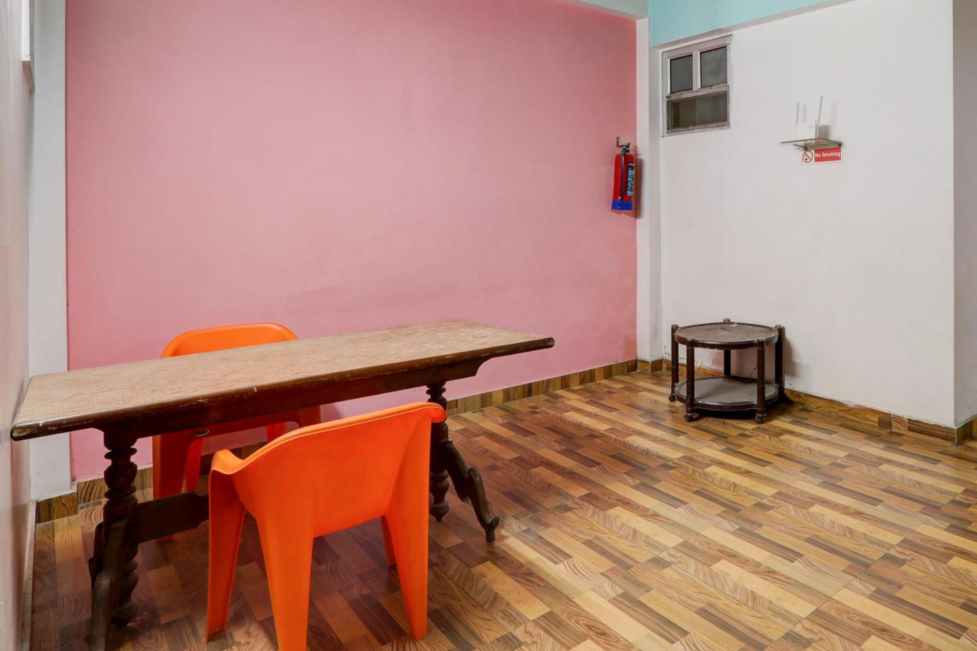 Hotel O Intercity Inn ラクナウ エクステリア 写真